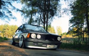 BMW E21 - Dirty Stance !
