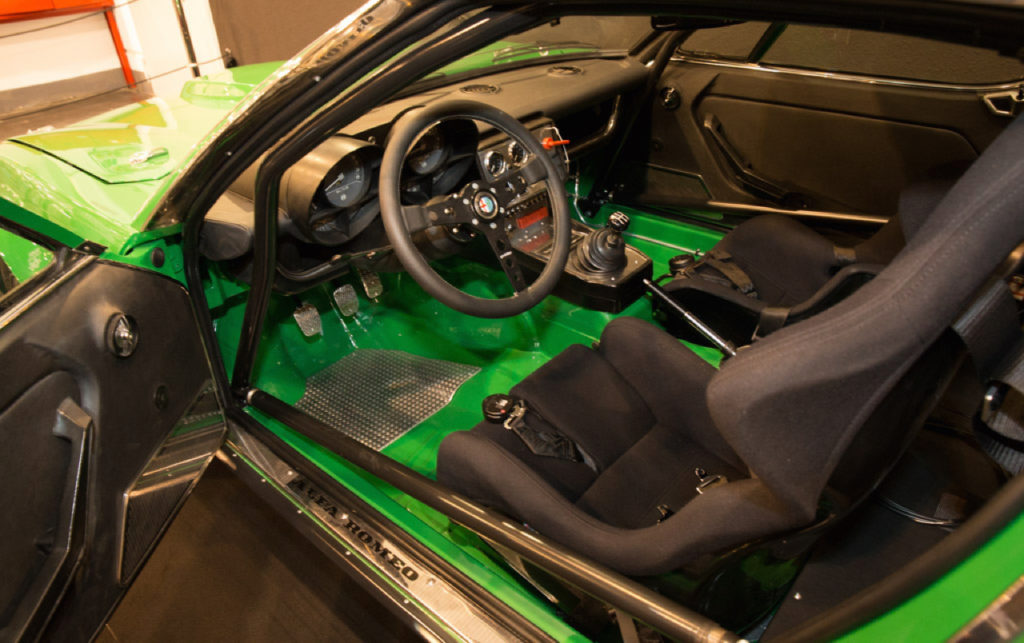 Alfa Romeo Montreal Gr4... La Diva en mode Hard Rock ! 12