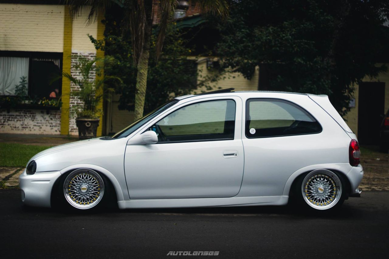 Opel Corsa b stance