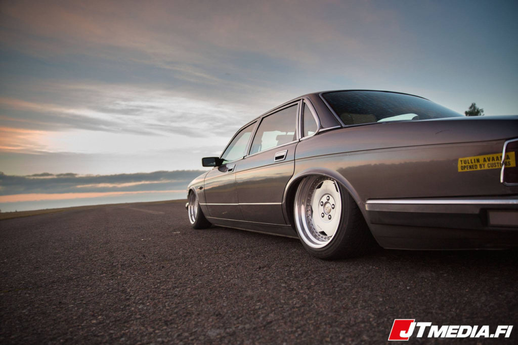 Jaguar xj stance