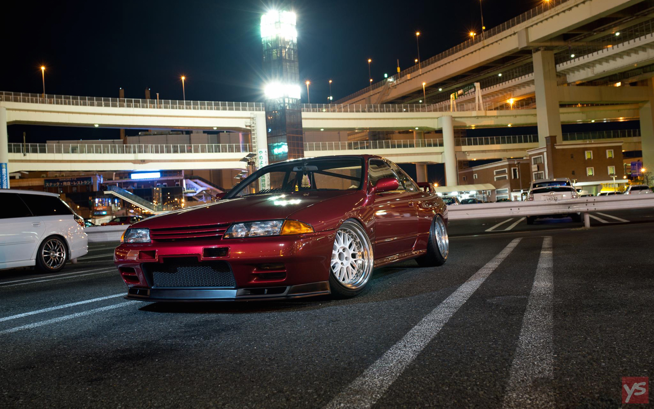 Takumi&rsquo;s Skyline R32 GTR – Le rouge, ça va plus vite !