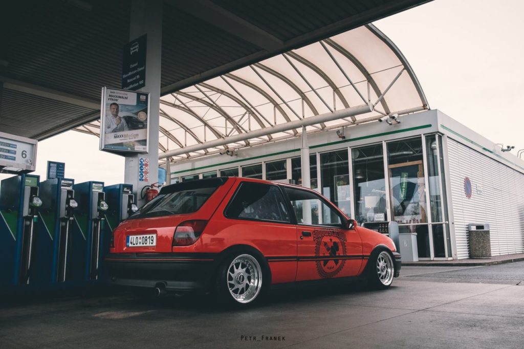 Ford fiesta stance