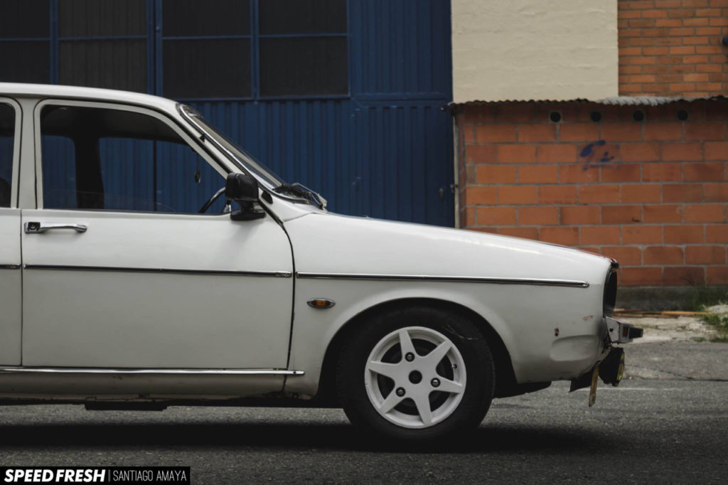 Juste une Renault 12 qui nous vient de Bogota ! 11
