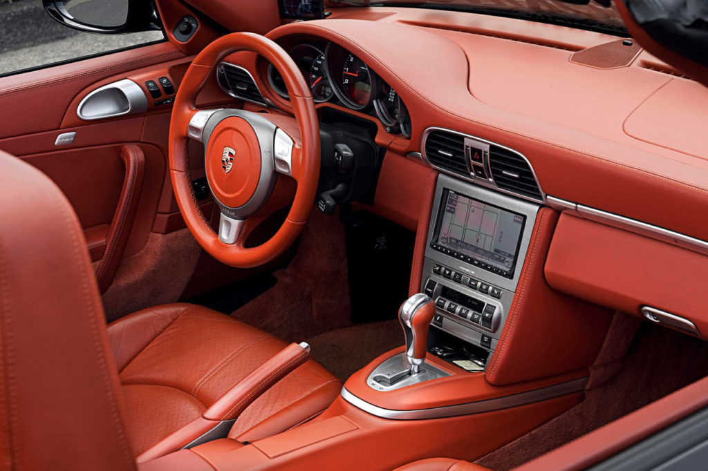 Porsche 997 Old & New : Elle enlève le haut ! 10