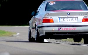 BMW E36 en rallye... A la limite !