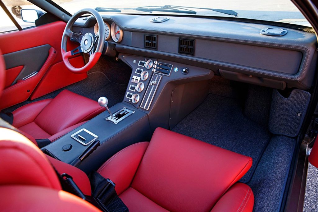 De Tomaso Pantera '72 - Elle aussi a droit à sa cure de restomod ! 25