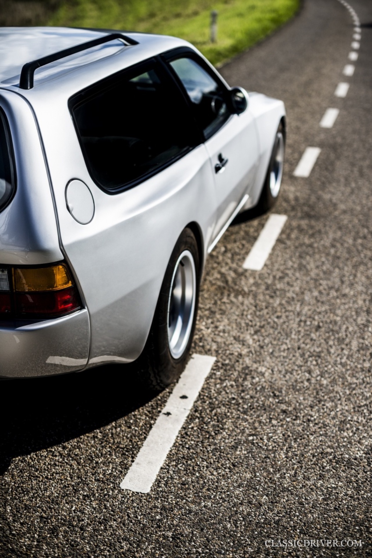 DP Cargo : La Porsche 924 pour les déménageurs ! 27