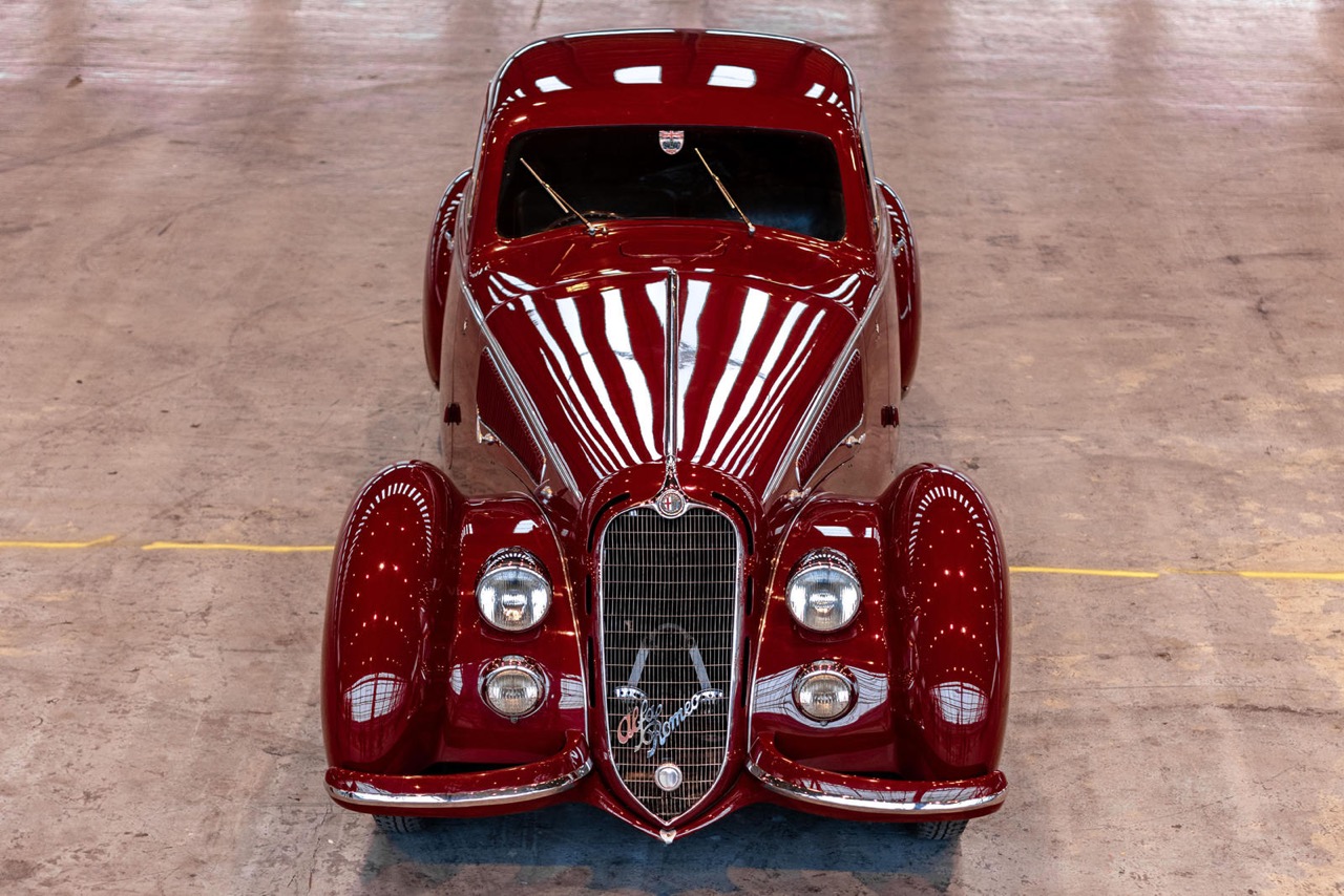 Alfa Romeo 8C 2900B Touring Berlinetta - Leggendario... 2