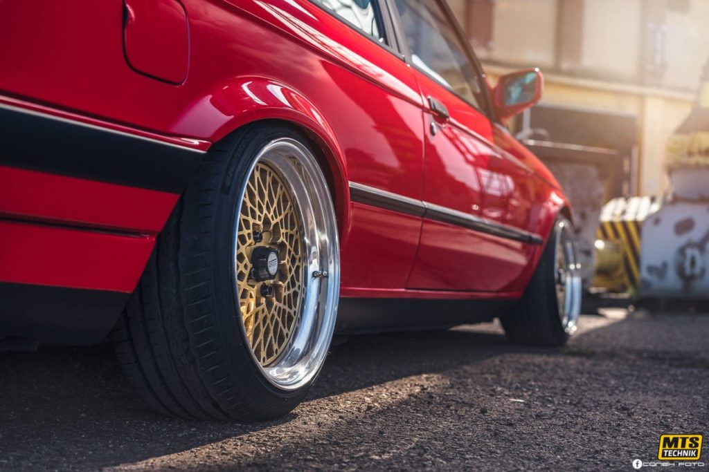 BMW E30 - Plus c'est simple... 9