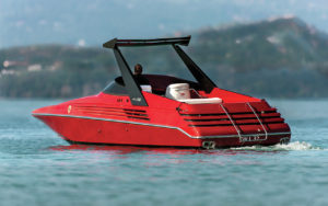 Riva Ferrari 32 - Dragster de lac !