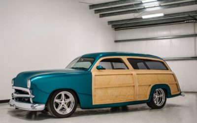&rsquo;50 Ford Station Wagon Custom Woodie… « Envy » de bois et d&rsquo;acier !