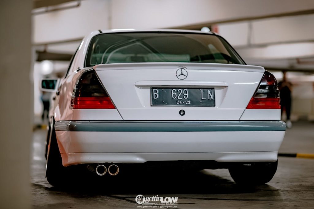'97 Mercedes Classe C W202... Le static, c'est chic ! 6