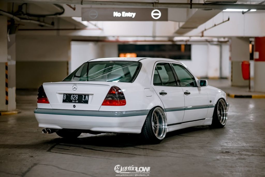 '97 Mercedes Classe C W202... Le static, c'est chic ! 5