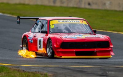 Fiat 124 en 20B vs V8 Supercars : Fight !