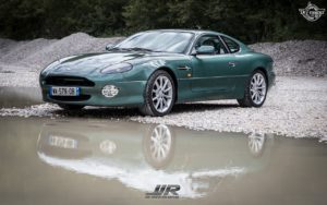 L'Aston Martin DB7 d'Hedi - Champagne, petits fours et clef de 13...