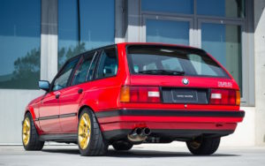 '89 BMW E30 Touring 325i Turbo... Rouge comme l'enfer !