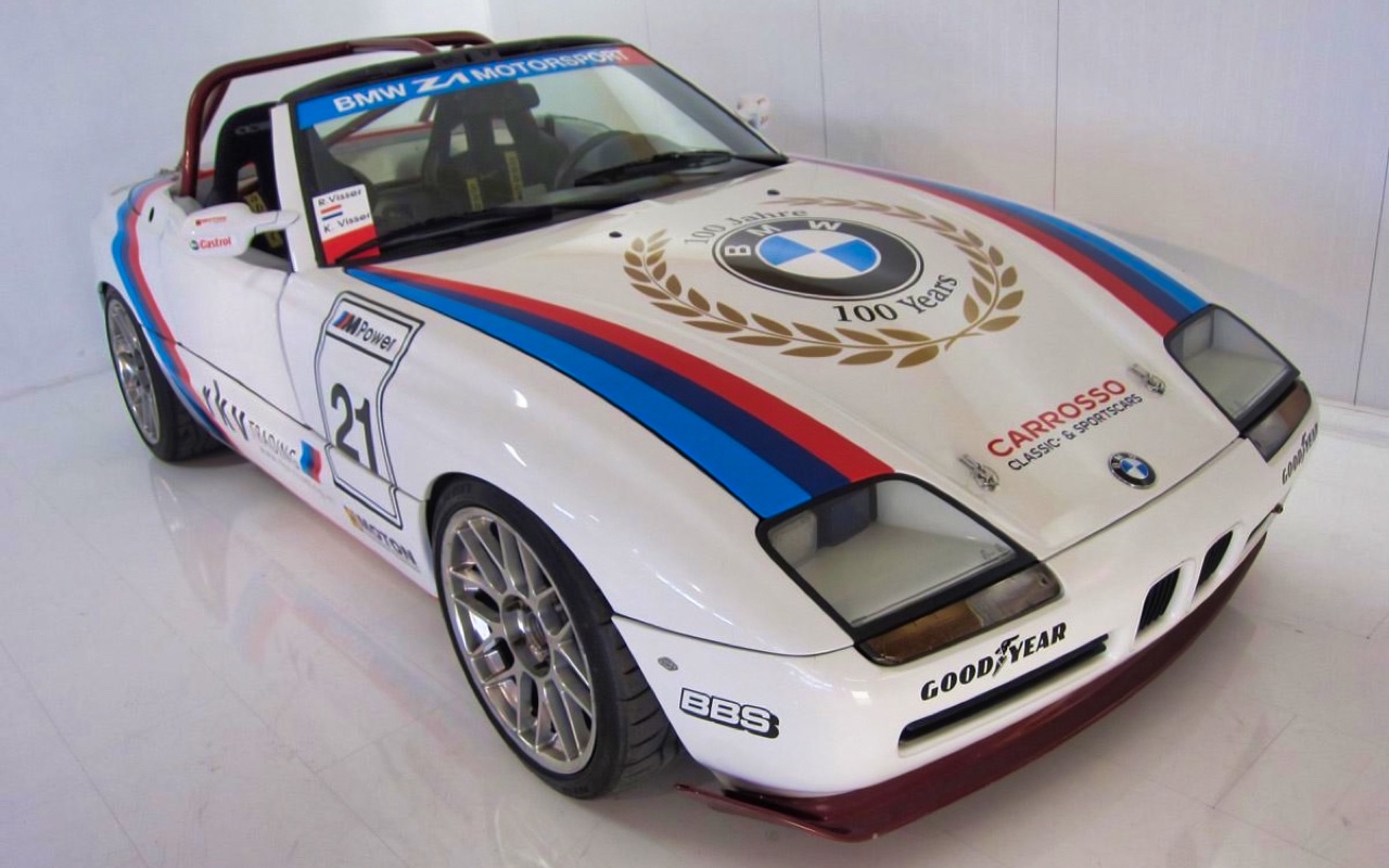 BMW Z1 Racing... La seule ! De l'essence dans mes veines