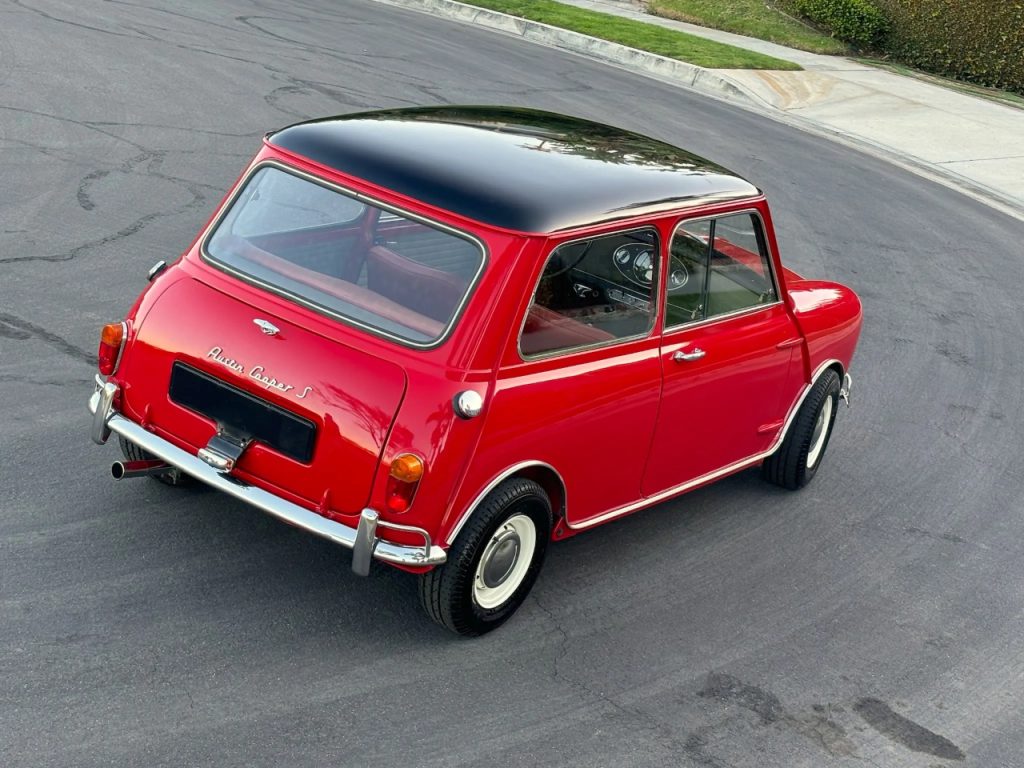 Ces voitures qui n'étaient pas comme les autres... 62