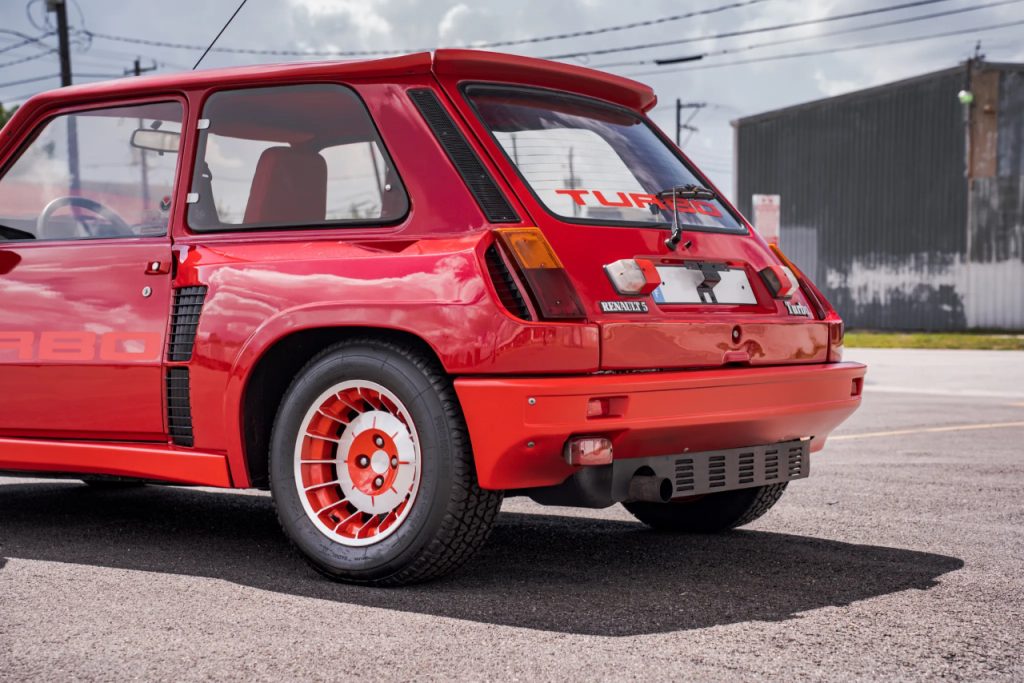 Ces voitures qui n'étaient pas comme les autres... 36