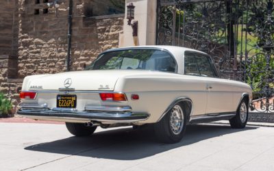 Mercedes-Benz 280 se coupe : « Heckflosse » toi-même !