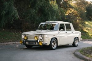 DLEDMV 2020 Renault R8 - Attachiante - 01