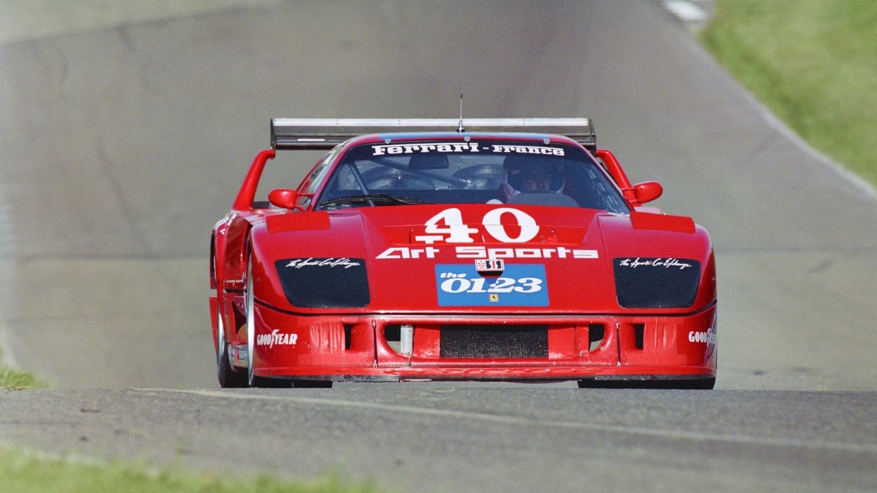 Ferrari F40 LM et Competizione : la plus rouge ! 38