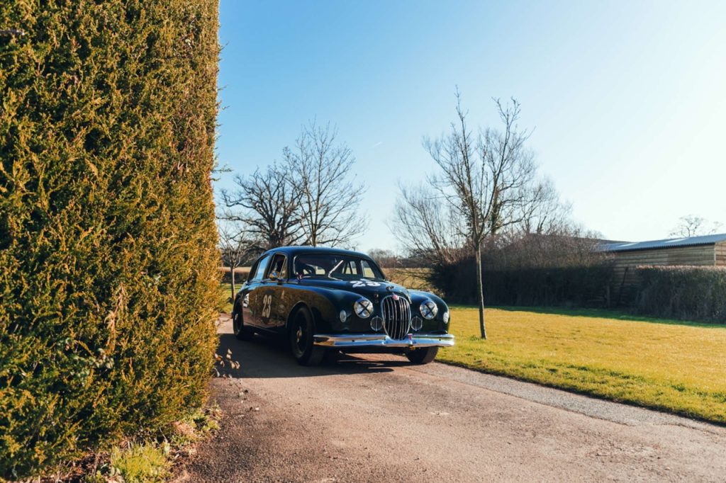 Jaguar 3.4 Saloon... Une Mk1 dans la course ! 6