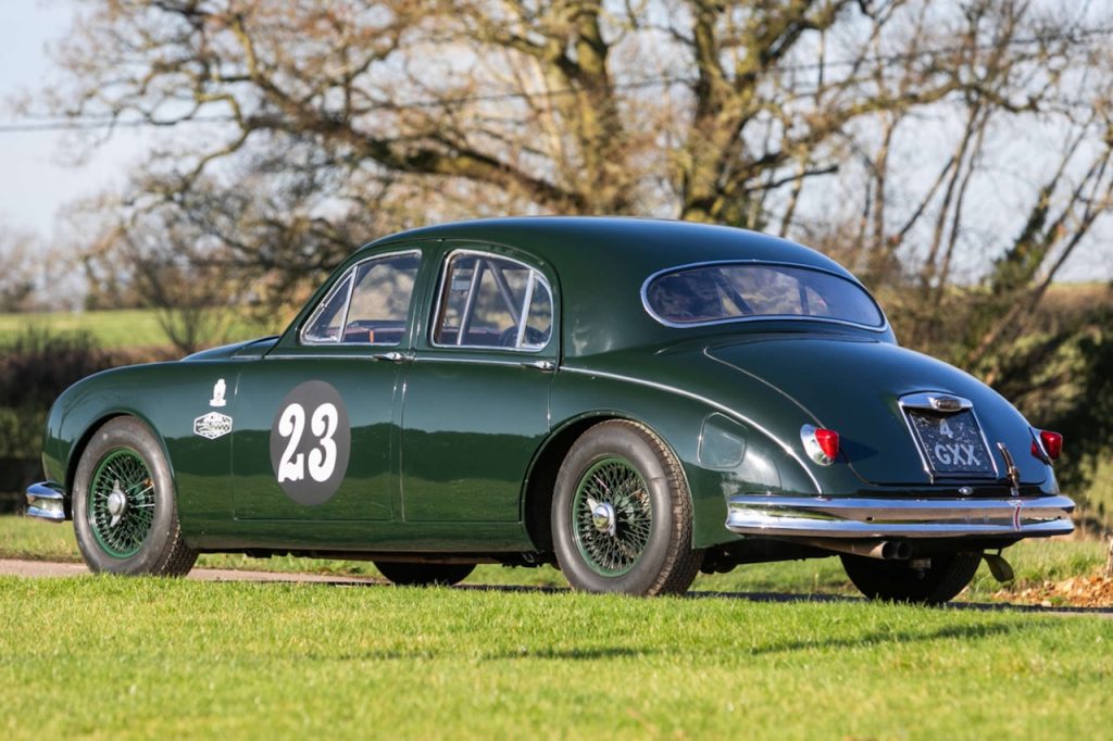 Jaguar 3.4 Saloon... Une Mk1 dans la course ! 3