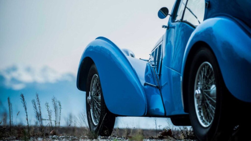 Bugatti Type 57 Aérolithe... ou appelez la Atlantic 8