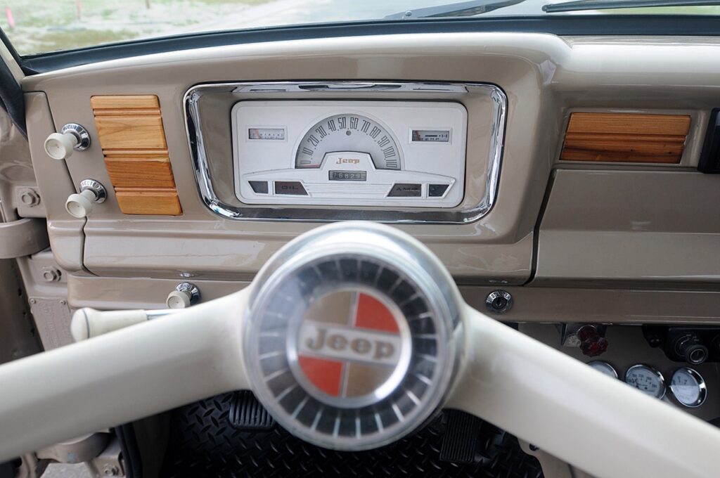 '66 Jeep Wagoneer restomod... Pour se réconcilier avec les SUV ! 10