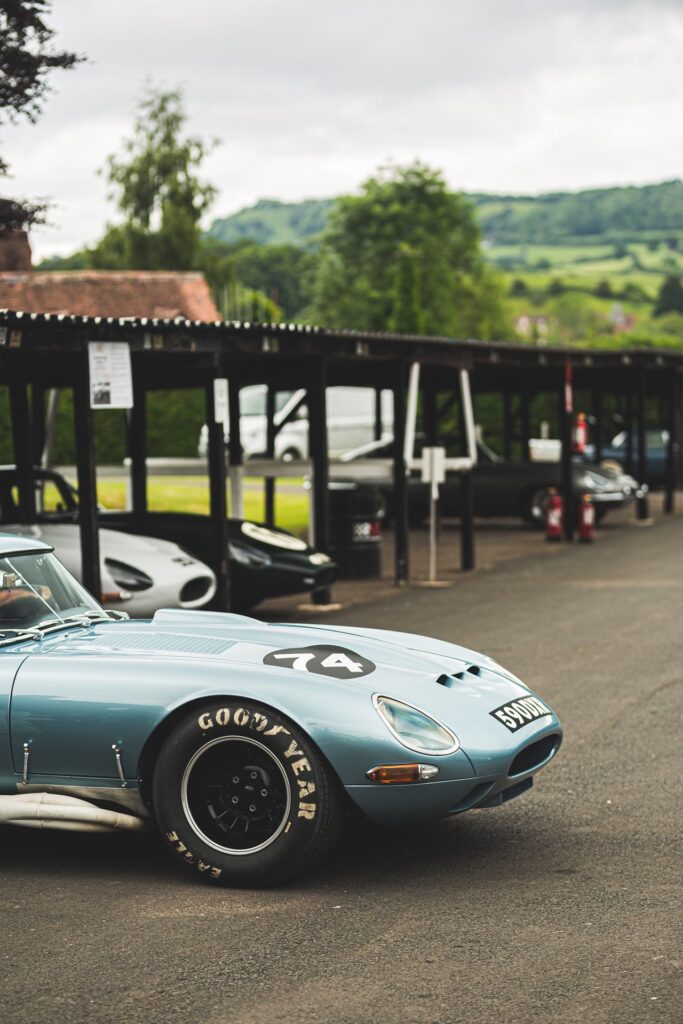 '64 Jaguar Type E + V8 427 ci... Egal, la plus méchante de toutes ! 9