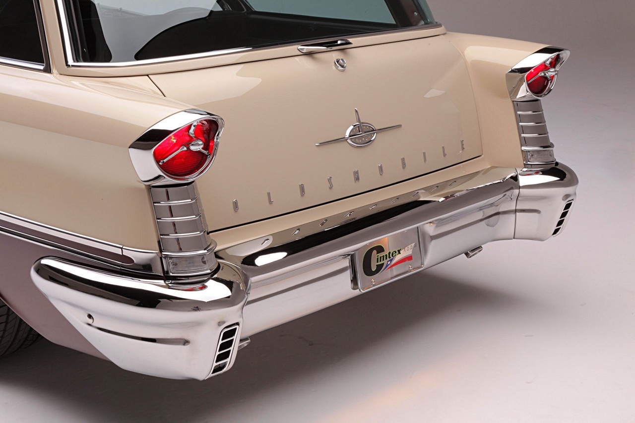 '57 Oldsmobile Super 88 Fiesta Wagon... La classe à l'état pur ! 3