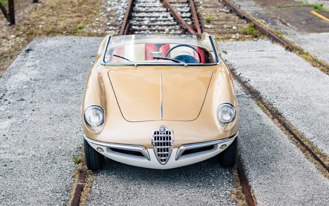 ’55 Alfa Romeo Giulietta Spider Bertone – Celle qu’Alfa ne voudra pas… mais qui inspirera Pininfarina !
