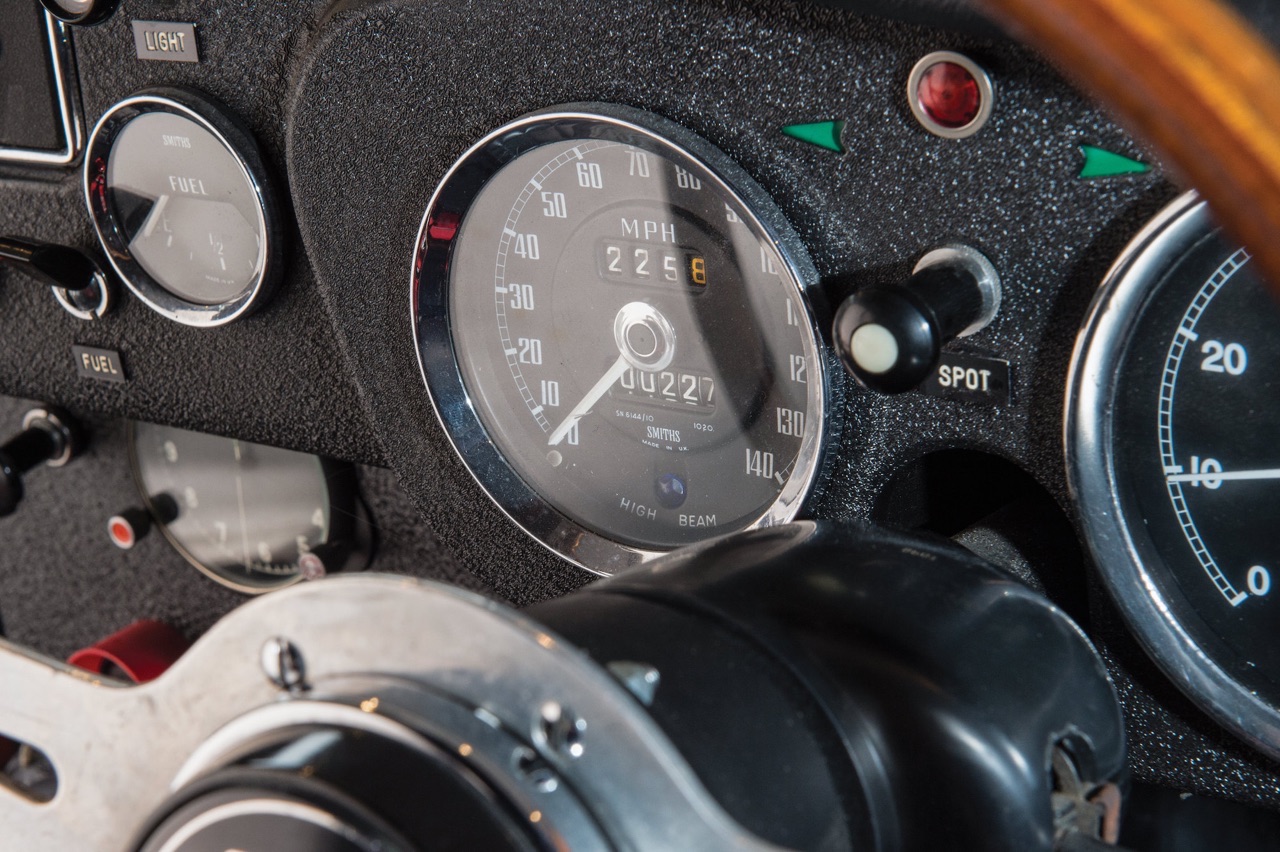 '69 MGC GTS Sebring - Gentlemen, start your engine ! 11