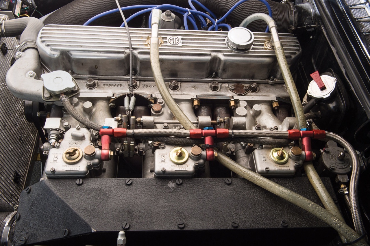 '69 MGC GTS Sebring - Gentlemen, start your engine ! 8