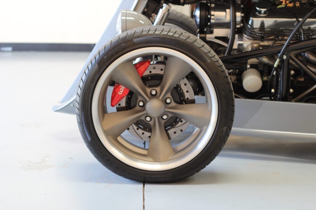 Factory Five Ford 33 Speedstar Hot rod - Sortez la caisse à out' ! 14