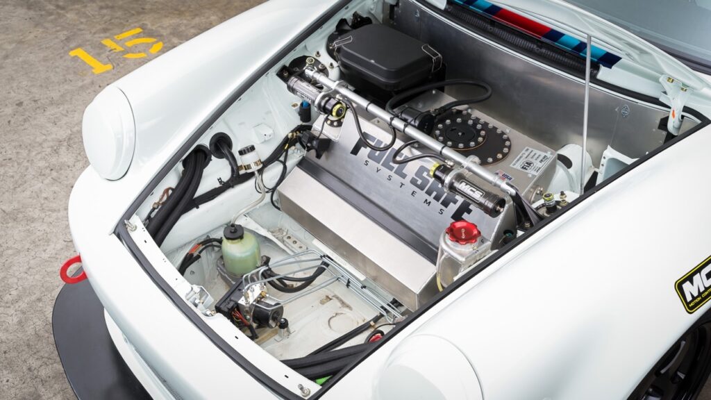 '91 Porsche 911 Carrera 2 avec un Flat 6 de 4.0 l pour le Time Attack ! 15