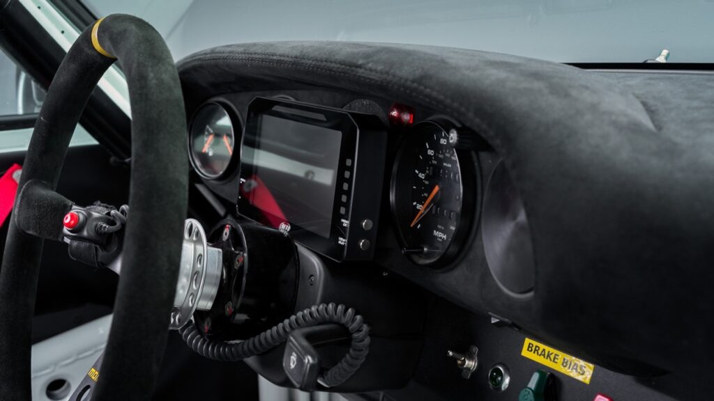 '91 Porsche 911 Carrera 2 avec un Flat 6 de 4.0 l pour le Time Attack ! 12