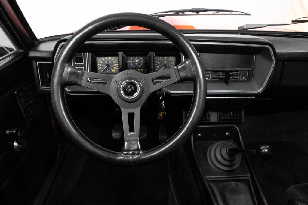 Fiat 131 Abarth - Stradale dente ! 11