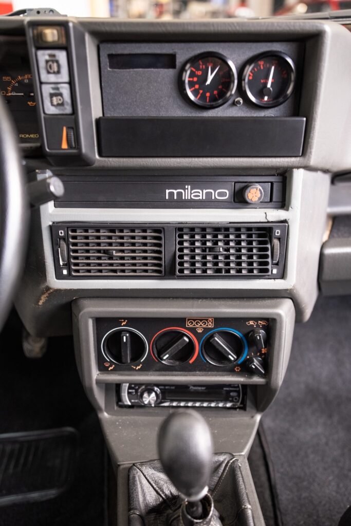 Alfa 75 V6 3.0 l... avec la b*te et le couteau ! 7