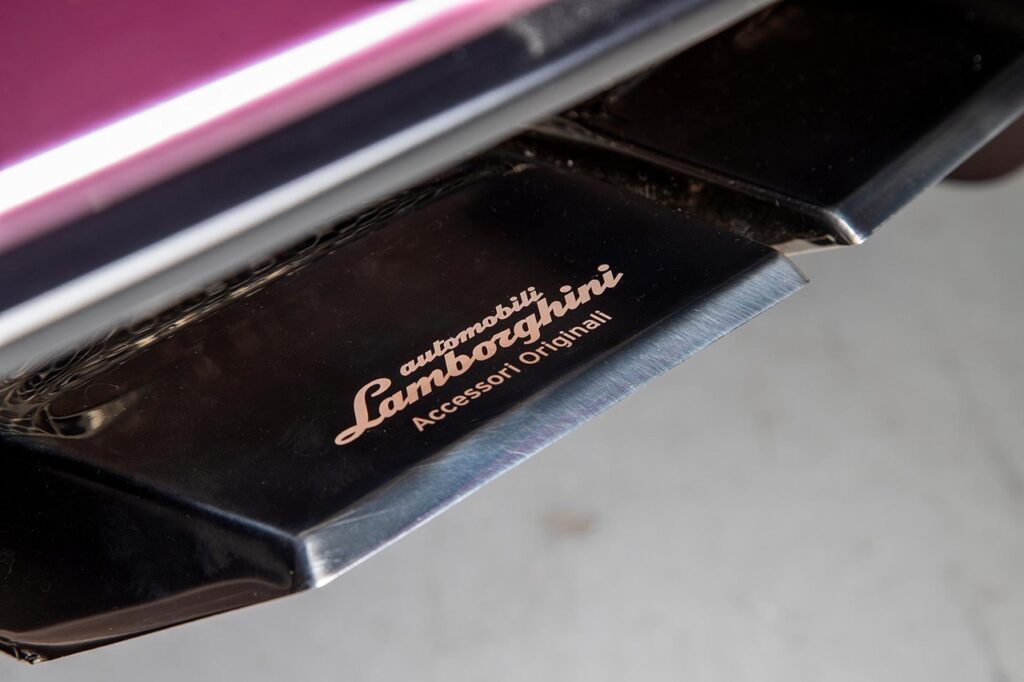 Lamborghini Aventador LP750-4 SV - Quand le taureau se fait violet ! 14