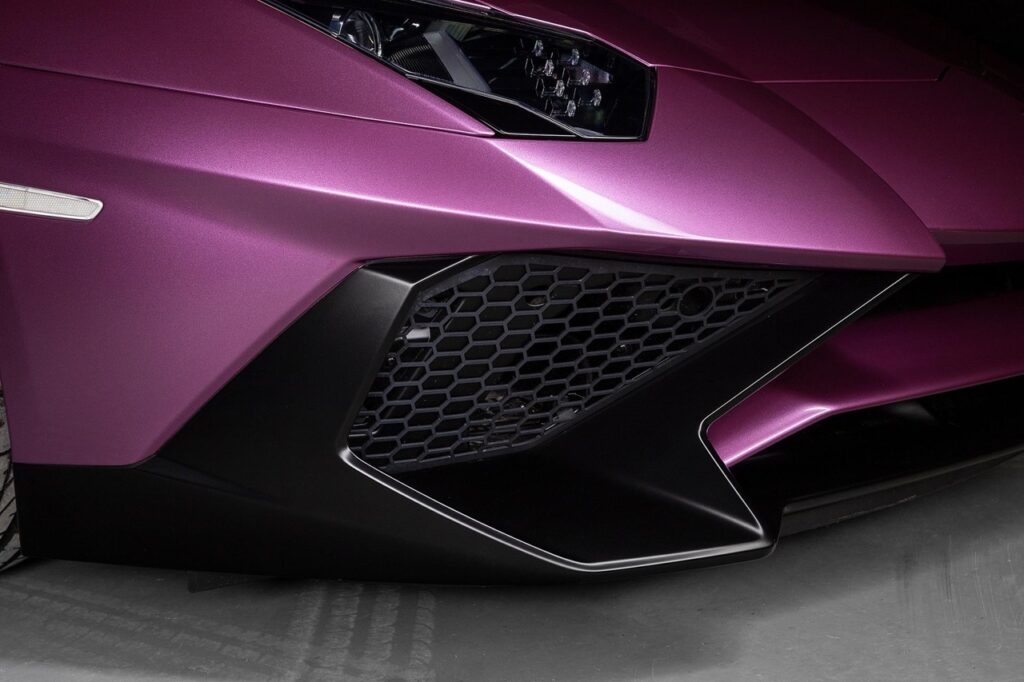 Lamborghini Aventador LP750-4 SV - Quand le taureau se fait violet ! 10