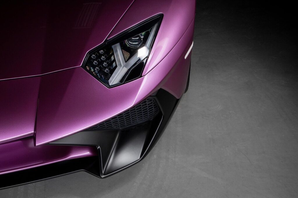 Lamborghini Aventador LP750-4 SV - Quand le taureau se fait violet ! 8