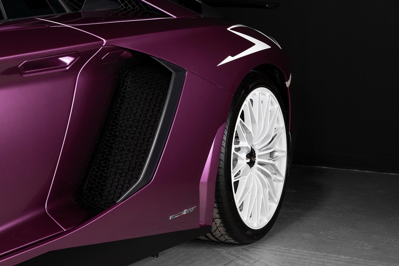 Lamborghini Aventador LP750-4 SV - Quand le taureau se fait violet ! 9