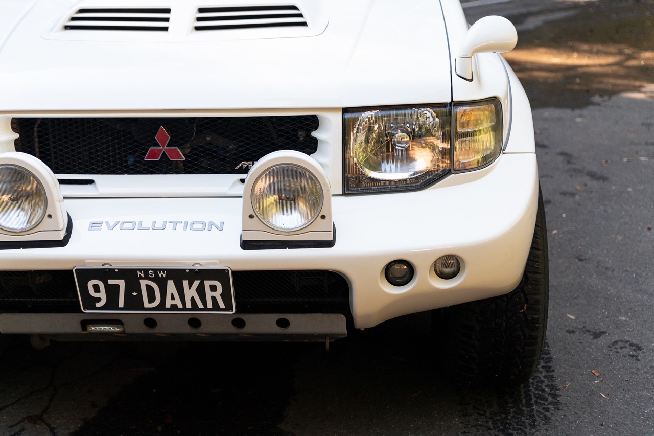 Mitsubishi Pajero Evolution - "King of the Dakar" 1