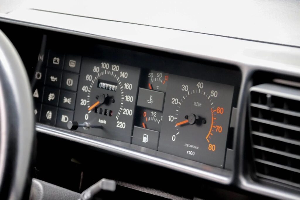 '88 Fiat Ritmo 130 TC Abarth : Attention, ça pique ! 12