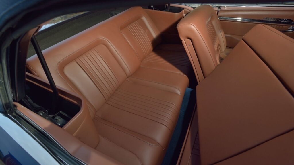 '56 Pontiac Star Chief Cab - Custom à 1 million ! 17