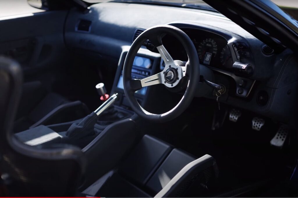 Nissan Skyline R32 GTR par Garage Active - Porno mécanique ! 25