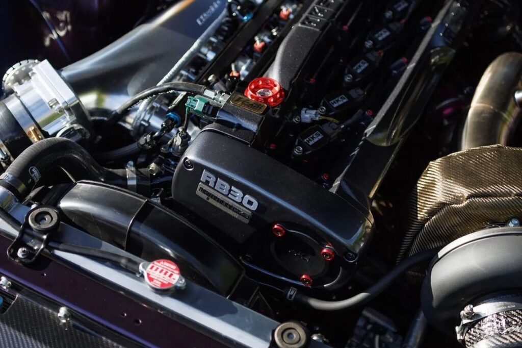 Nissan Skyline R32 GTR par Garage Active - Porno mécanique ! 9