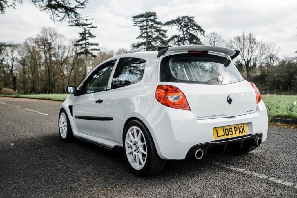 Clio RS Cup swap Megane R26 - Appelez la Meglio De l'essence dans mes ...